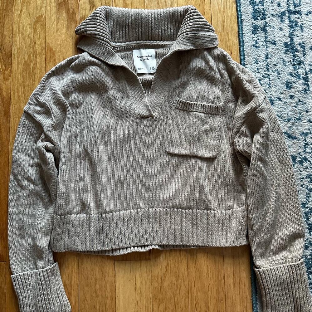 Abercrombie & Fitch Notch Collar Sweater
